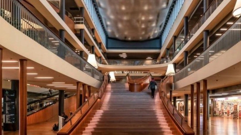 Effective tips for attractive commercial decoration design