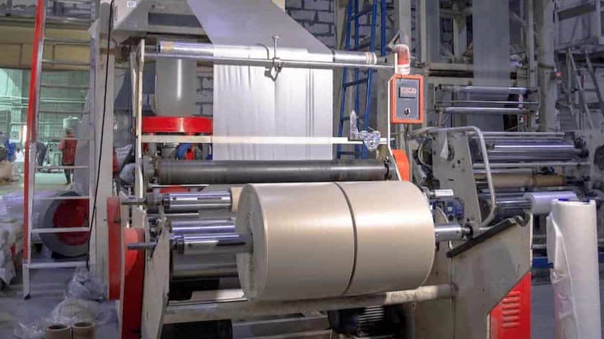 Smart plastic injection machine, sale of nylon and nylex plastic machines in Mashhad