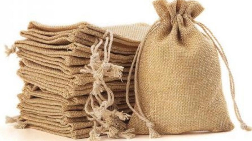 All kinds of sacks and cotton bags