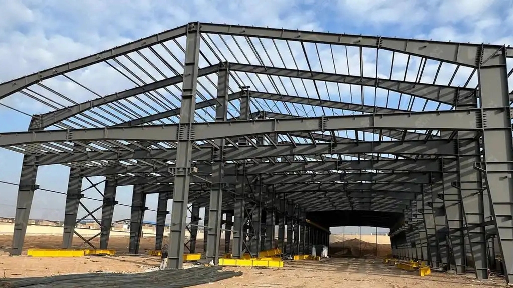 Types of industrial sheds based on weight