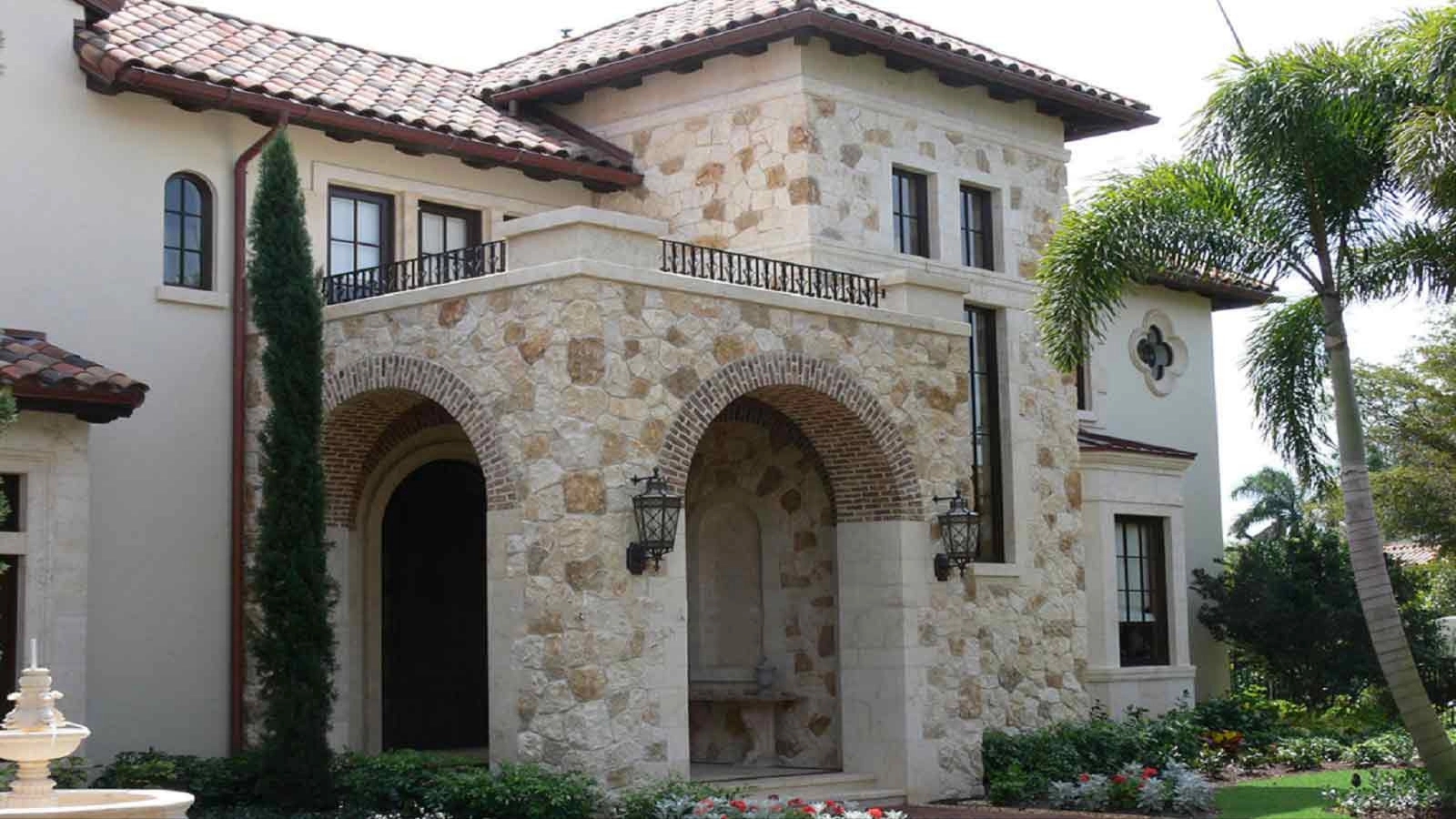 What are the characteristics of building facade stone?