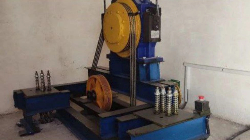 Arash elevator, installation and operation of all kinds of elevators in Khorramabad