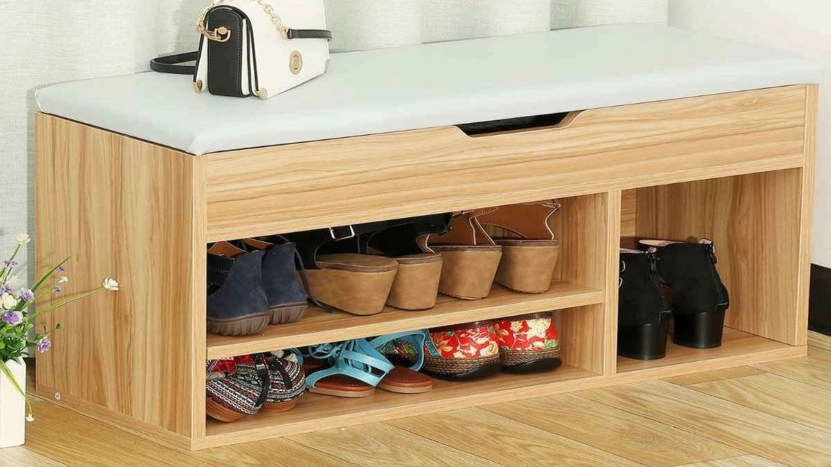 Appropriate shoe rack features