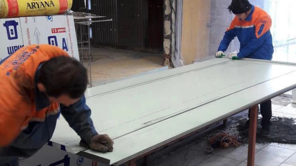 Installation of composite facade