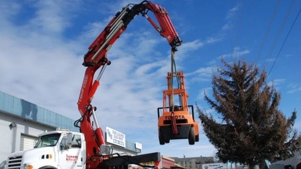 History of crane construction