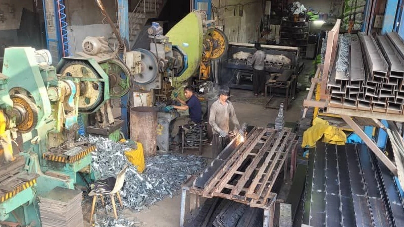 Rehani Wallpost, production of bed rebar hook clamp and Hebelx studs in Tehran