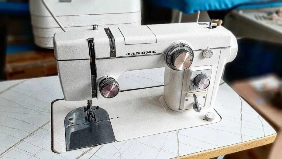 Types of home sewing machines