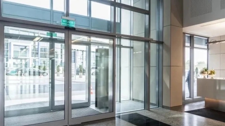 Advantages and features of automatic doors