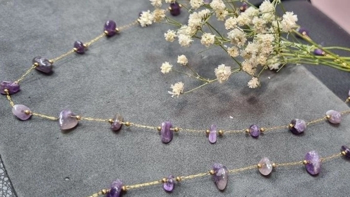 Making a steel set with semi-precious stones