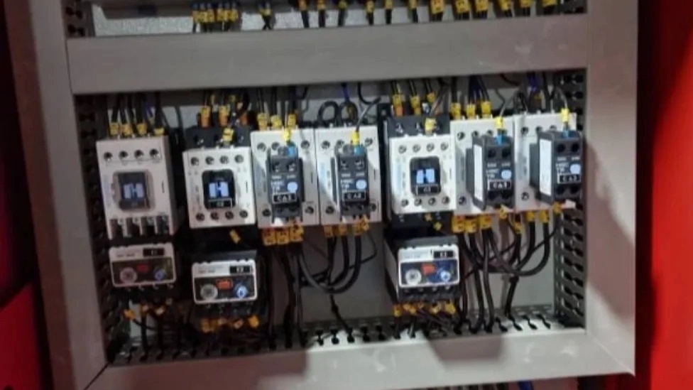 Manufacture of industrial, residential and commercial switchboards in Tehran