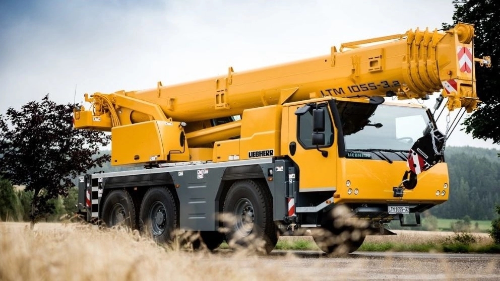 Pars Kerman, car crane services in Kerman