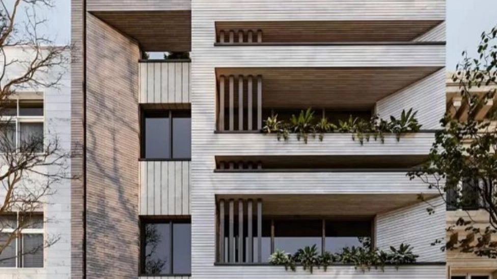Features of modern facade