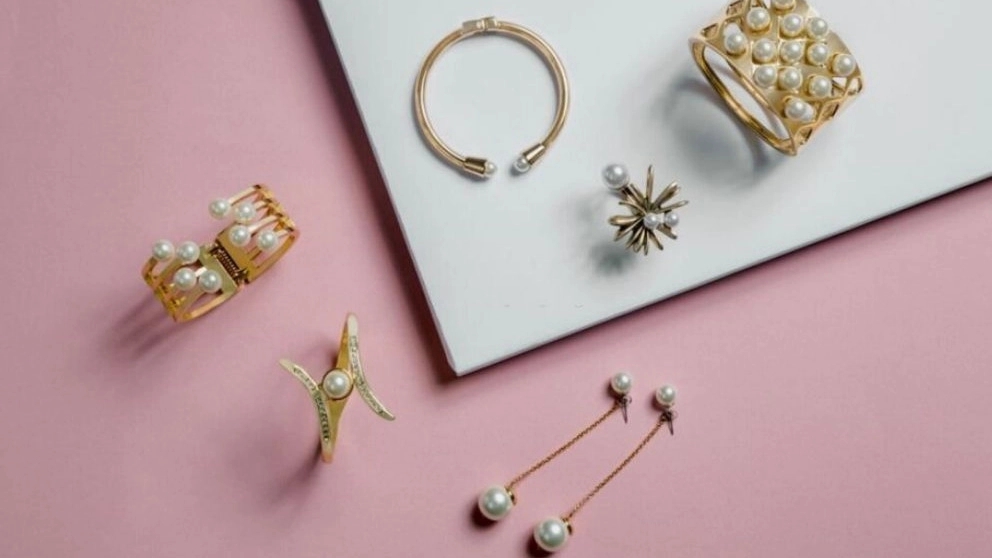The benefits of gold for women from the perspective of traditional medicine