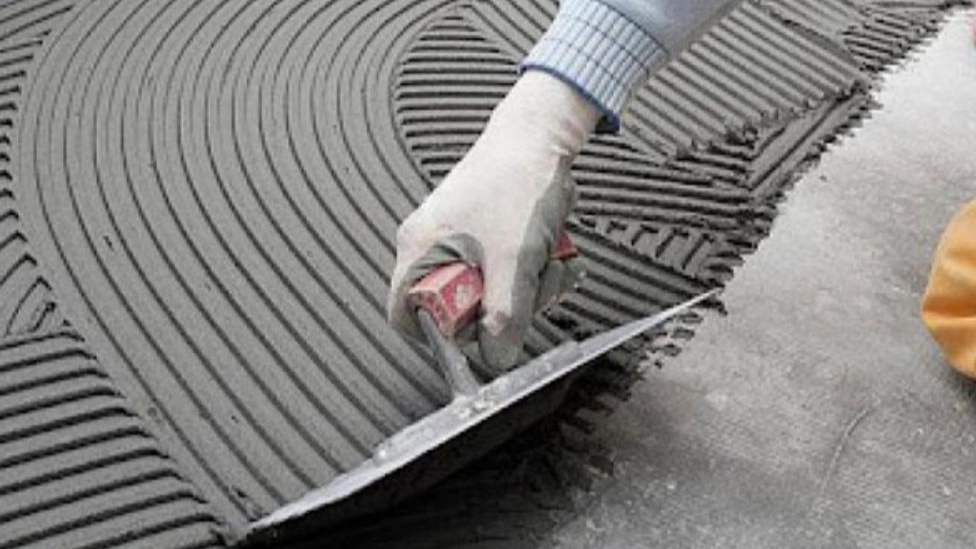 Types of glue for ceramic tiles