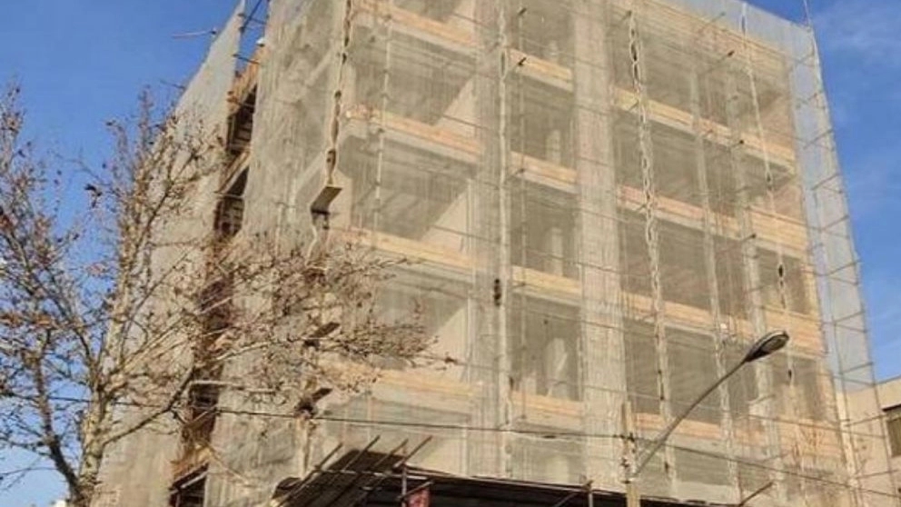 Tori Karimi, distribution of facade netting and building wrap in Tehran