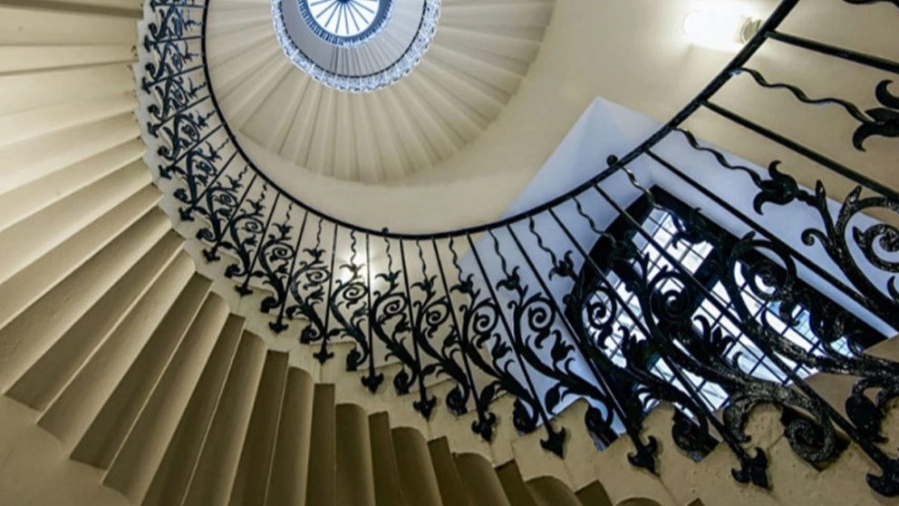 Reasons for using round stairs and spiral stairs