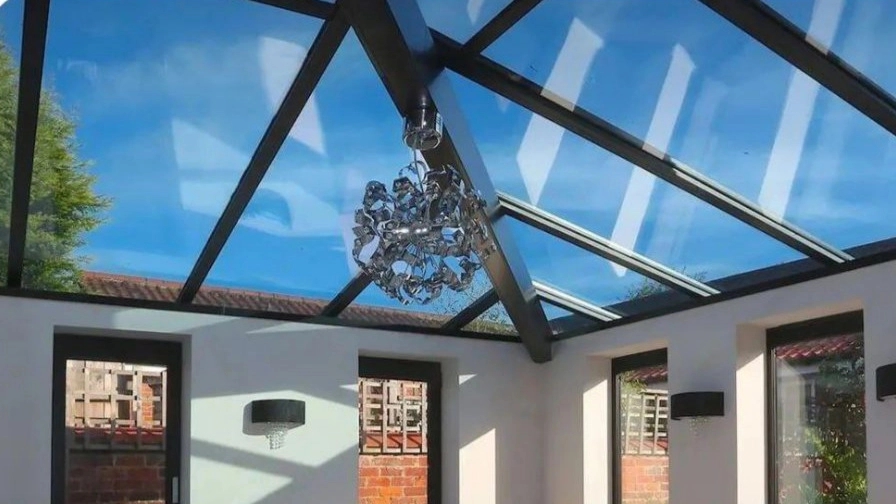 What are the types of aluminum profiles?