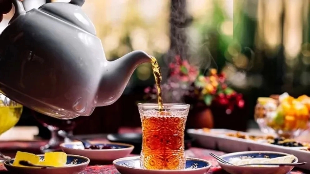 Iranian and traditional tea handpicked in Borujen