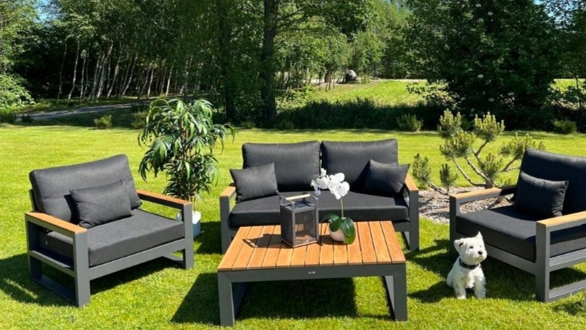Features of using garden furniture