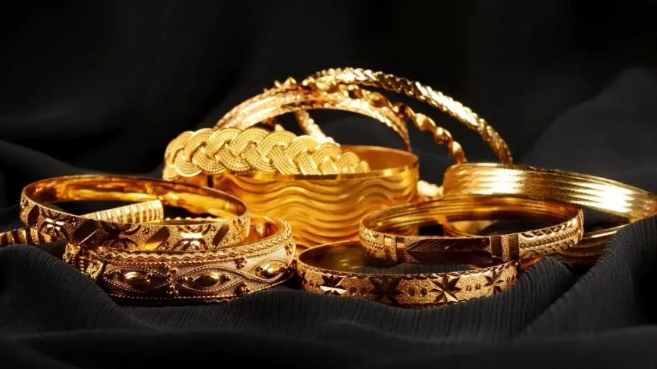 Advantages of buying low-paid gold
