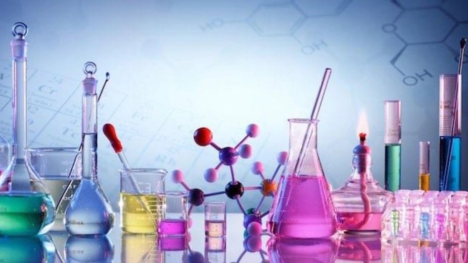 کاربرد مواد شیمیایی آزمایشگاهی