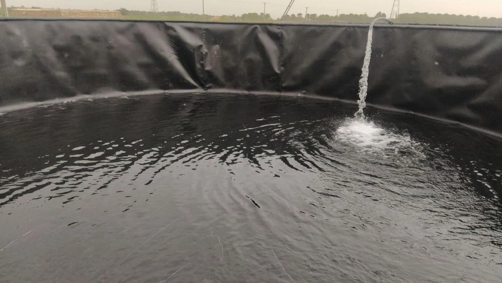 Dense fish breeding in prefabricated ponds