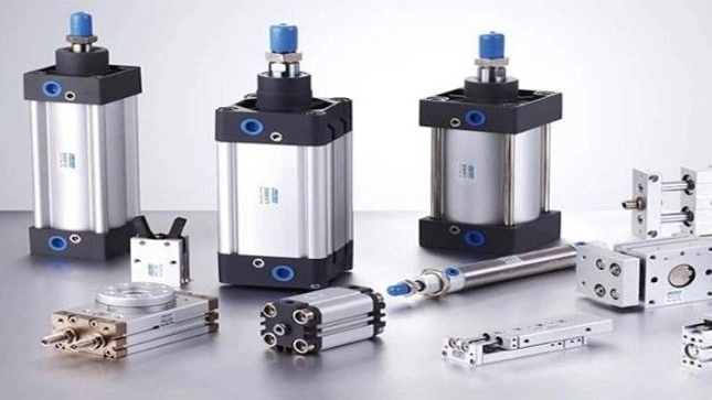 Meeting of industry, supply and sale of industrial electricity of precision hydraulic instruments in Lalezar, Tehran