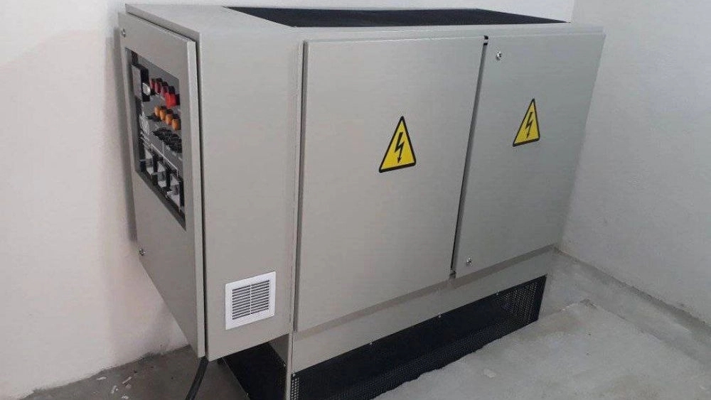 Maham Nirivi Sepahan Company, construction of Dami Load Bank and Capacitor Bank in Isfahan
