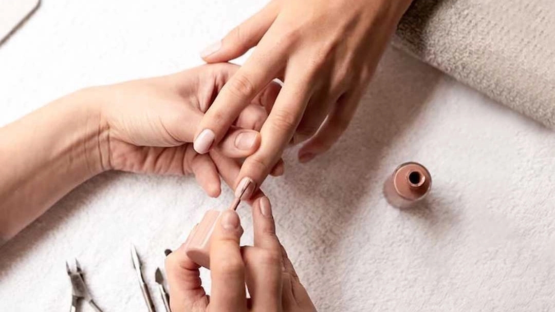 Important Tips of Care After Nail Planting