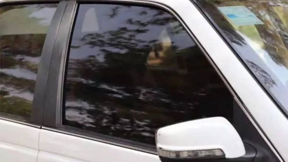 The benefits of smoking car windows