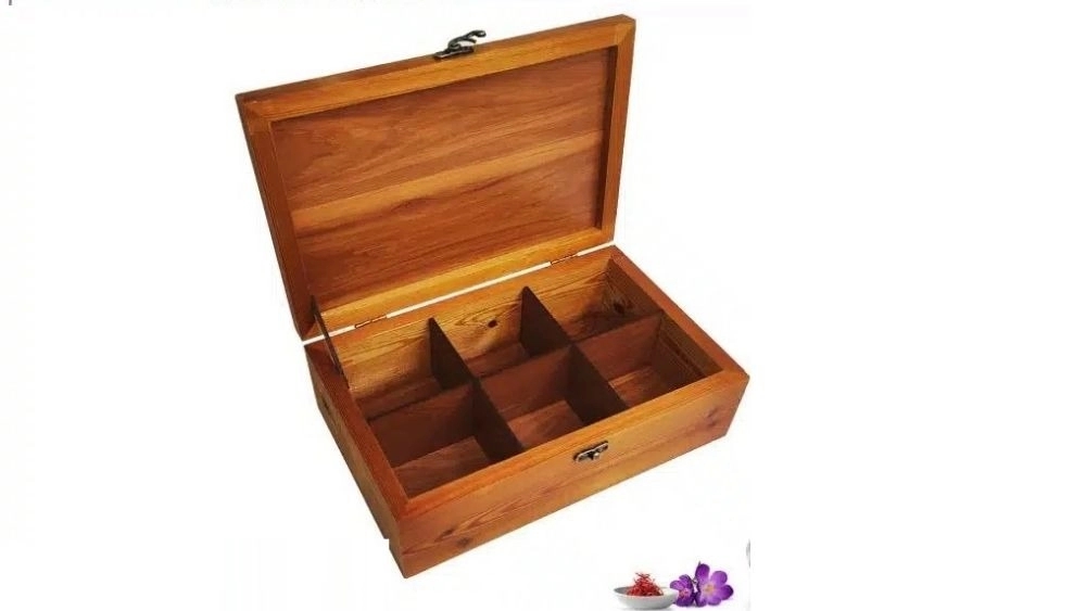Wooden tea box