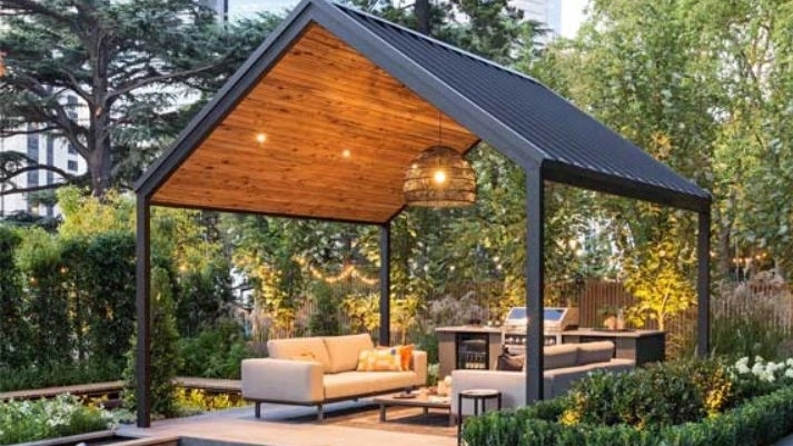 Implementation of the garden of Bruni Villa, landscaping and construction of gazebos and barbecues in Isfahan