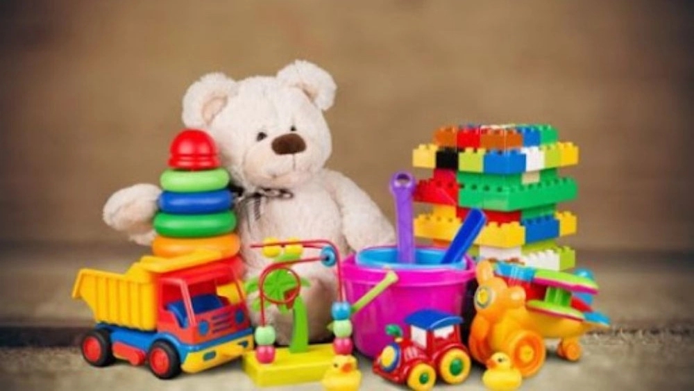 Pernia Toys production workshop, producing and selling toys in Hamedan