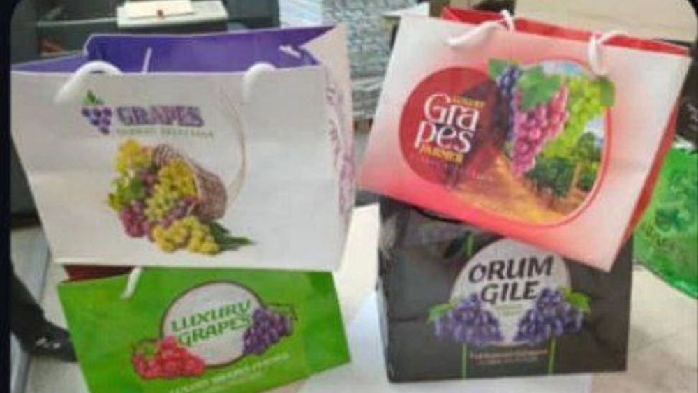 Wholesale sale of cartons of apples in Urmia
