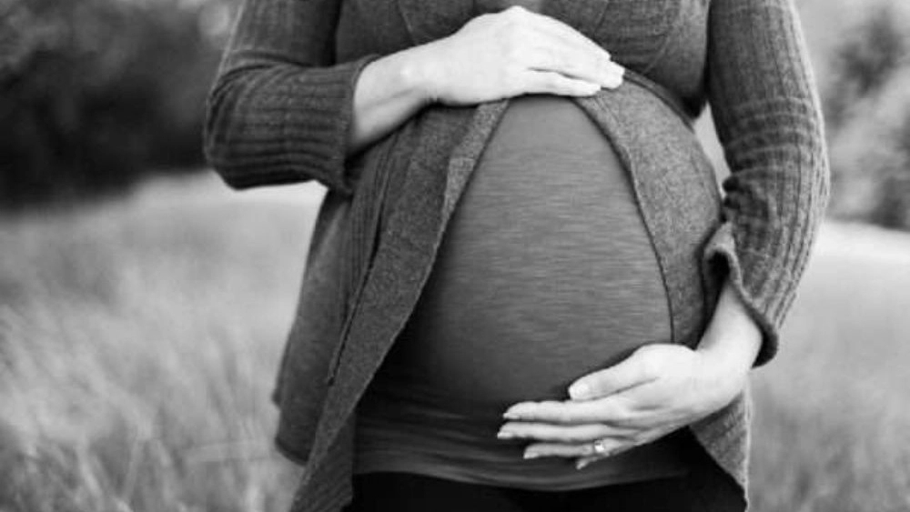 Pregnancy photography and tips that you need to know