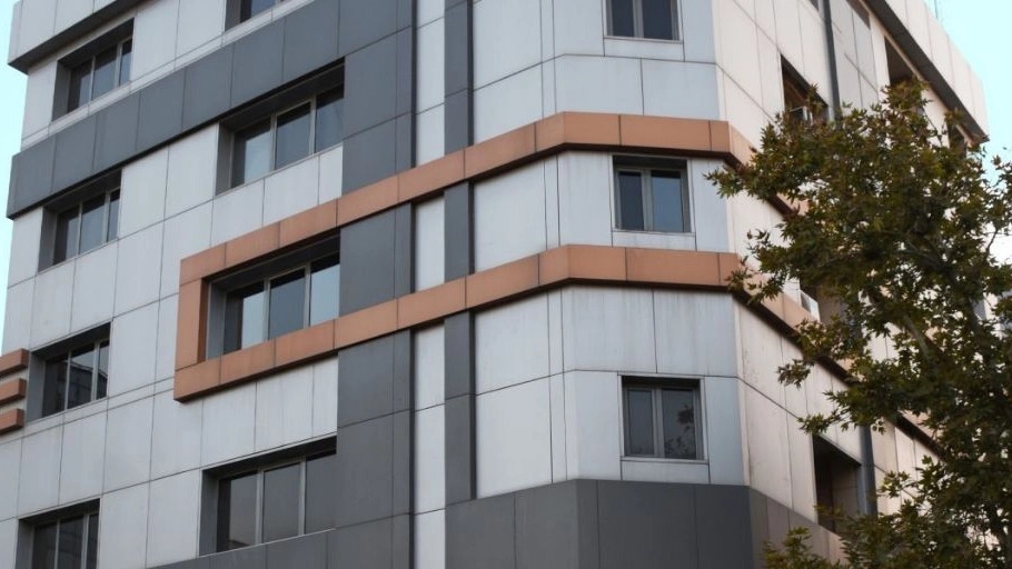 Implementation of aluminum facade in Kish
