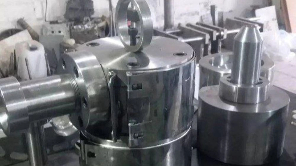 Molding of Farrokhi turning, manufacturing of pneumatic injection parts and parts manufacturing in Karaj