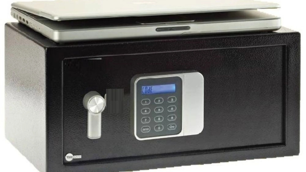 Irani store, selling digital safes in Tehran