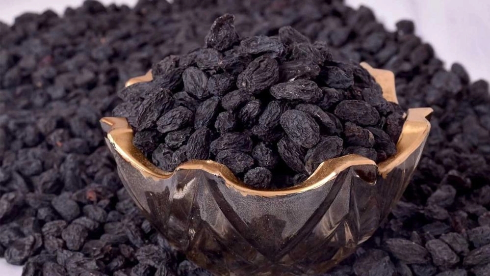 Wholesale sale of first class raisins