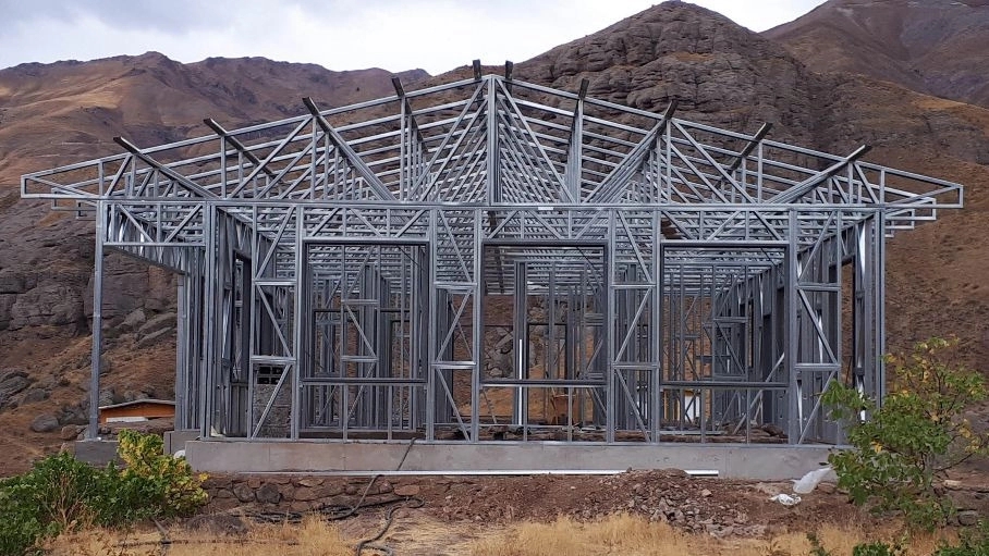 Installation of LSF Heydari, implementation of prefabricated villa structure in Sistan and Baluchistan
