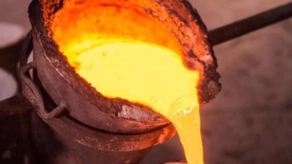 The process of working in the artist's workshop