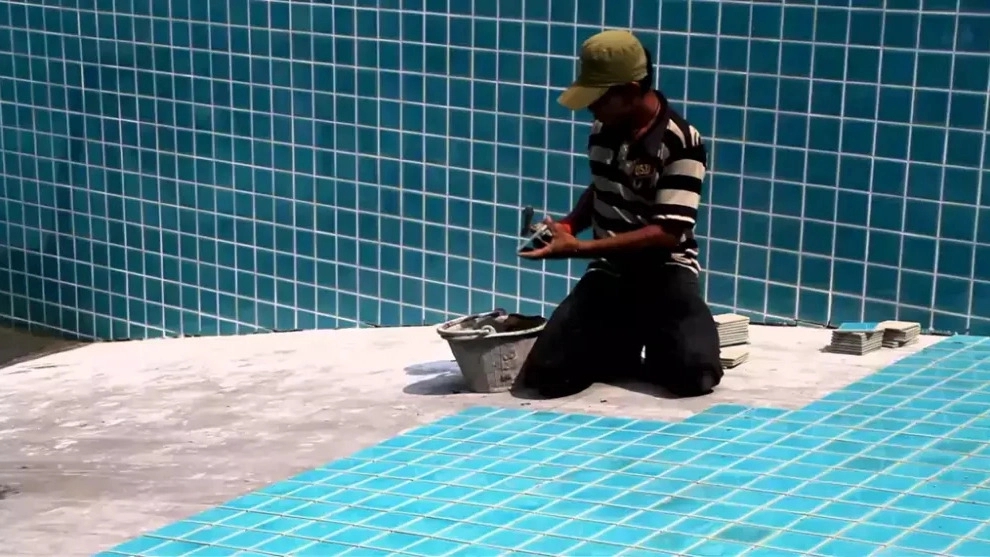 Advantages and application of Raymon waterproof tile adhesive