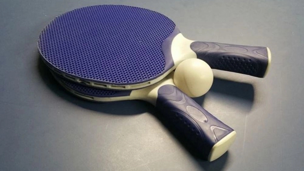 Features and types of ping pong rackets