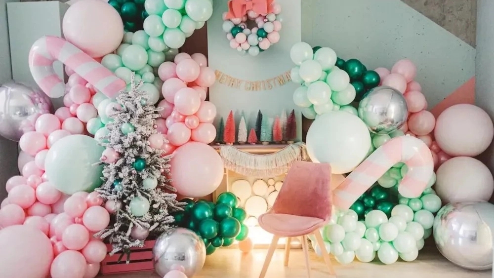 Different styles of balloon decoration