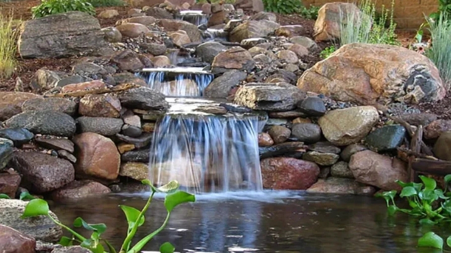 Implementation of a rock fountain in Shiraz