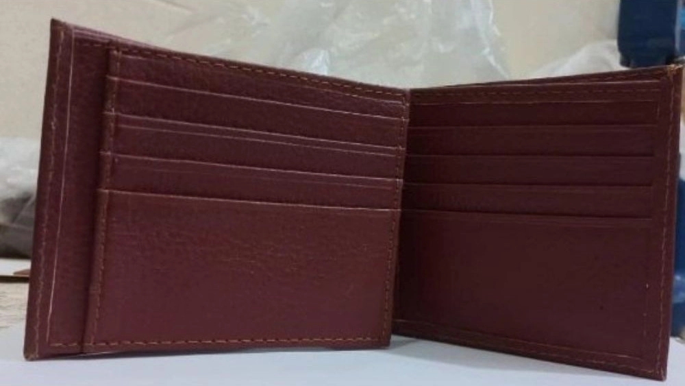 Sale of round Lebta pocket bag + affordable purchase price