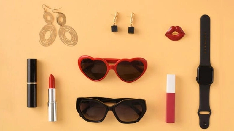 Ladyland accessory