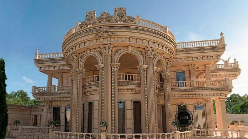 Implementation of Roman and classical facade in Isfahan