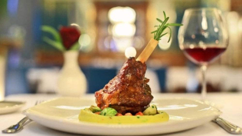 Characteristics of a good restaurant in Mashhad