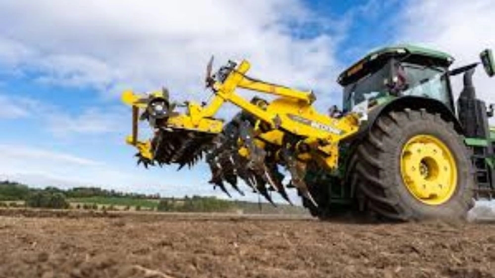The use of chisels in agriculture